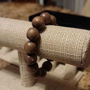Brown beaded bracelet